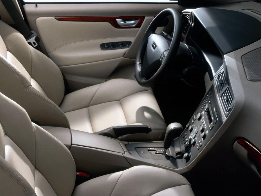  Volvo S60 2000 года  (фото 34 из 37)